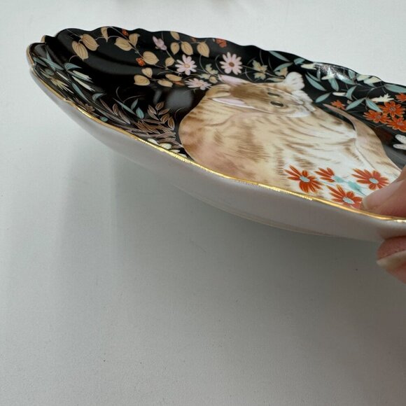 Vintage Takahashi Miniature Cat Plates By CATHY Hand painted 1984 - Picture 7 of 9